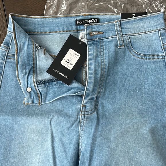 Fashion Nova Classic High Waist Skinny Jeans - Picture 9 of 10